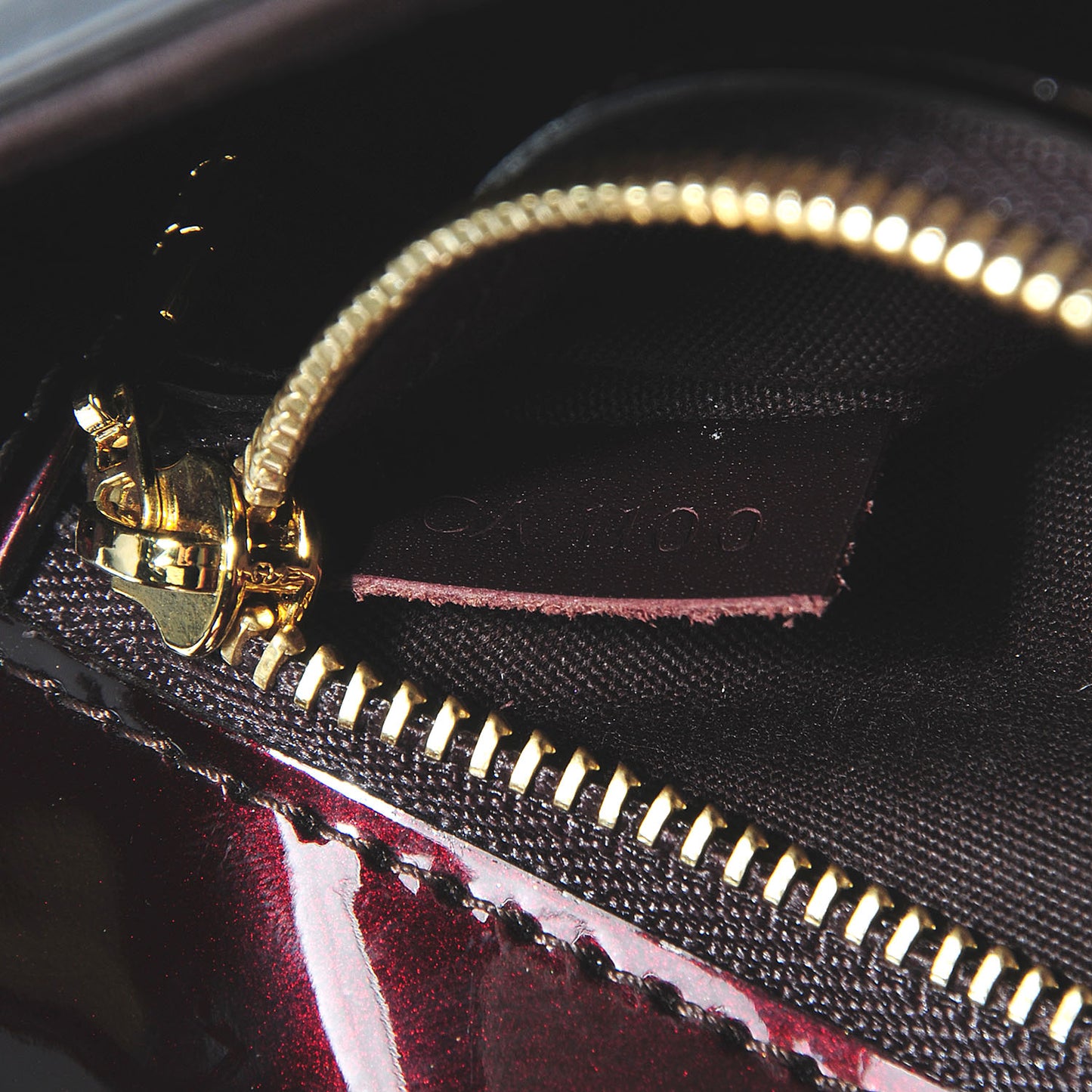Patent Sobe Clutch Amarante