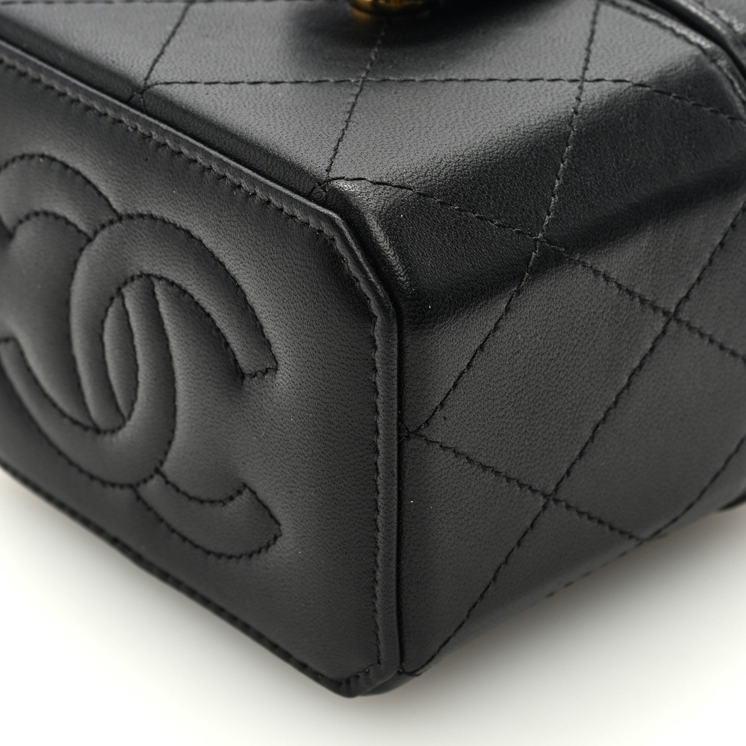 Chanel Lambskin Quilted Vanity Clutch With Chain Black 11 of 12
