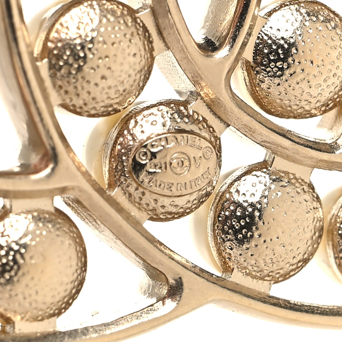 Pearl CC Brooch Light Gold