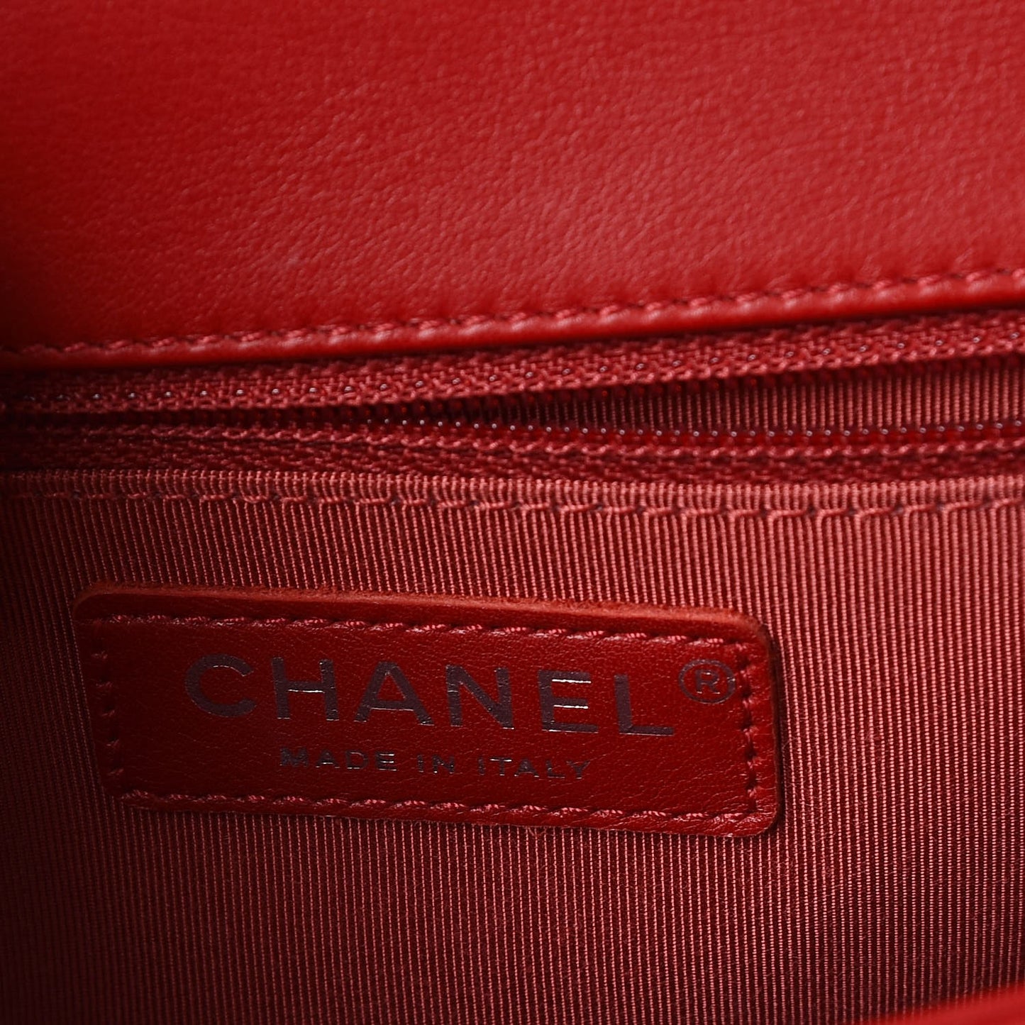 Lambskin Quilted New Medium Boy Flap Red