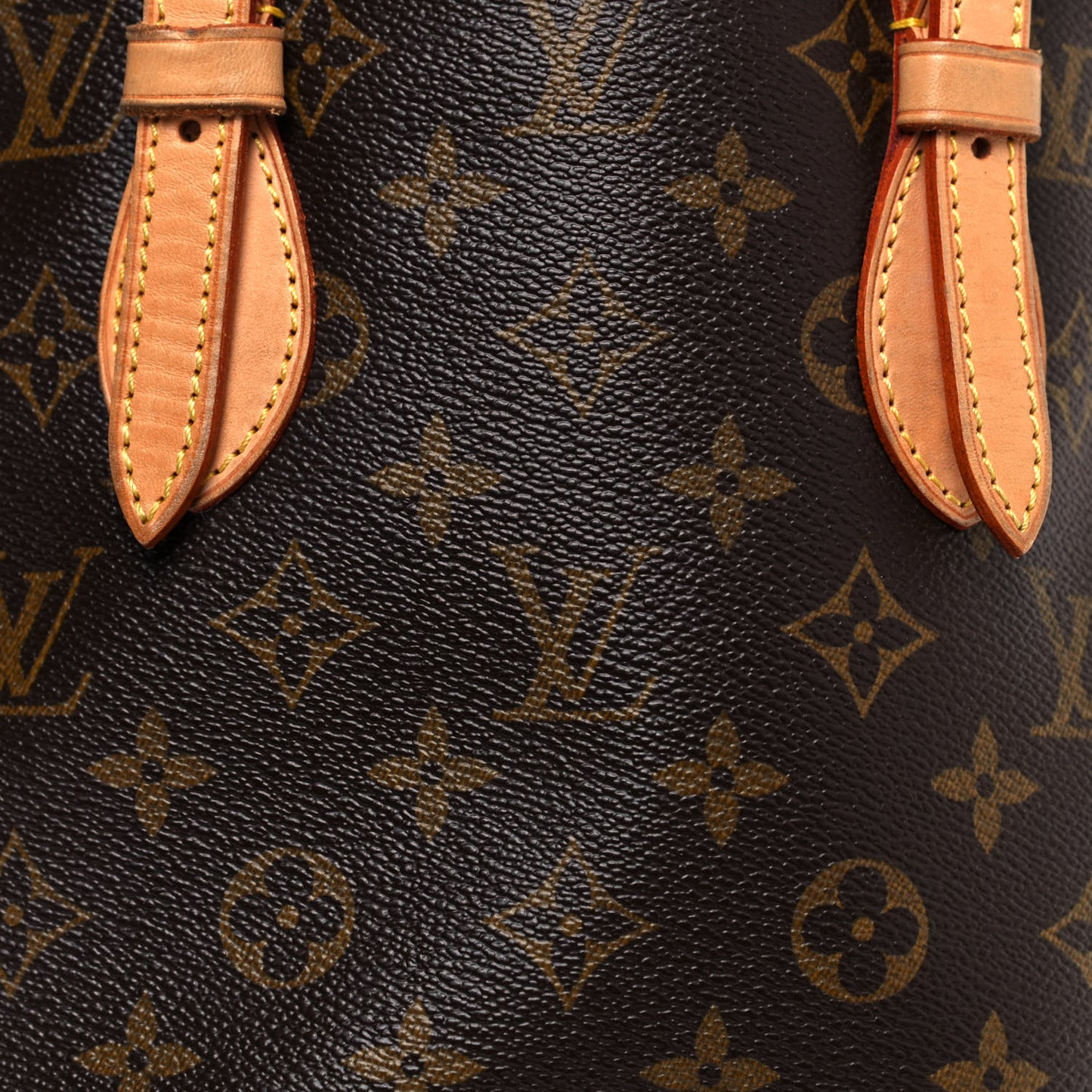 Monogram Petit Bucket 23