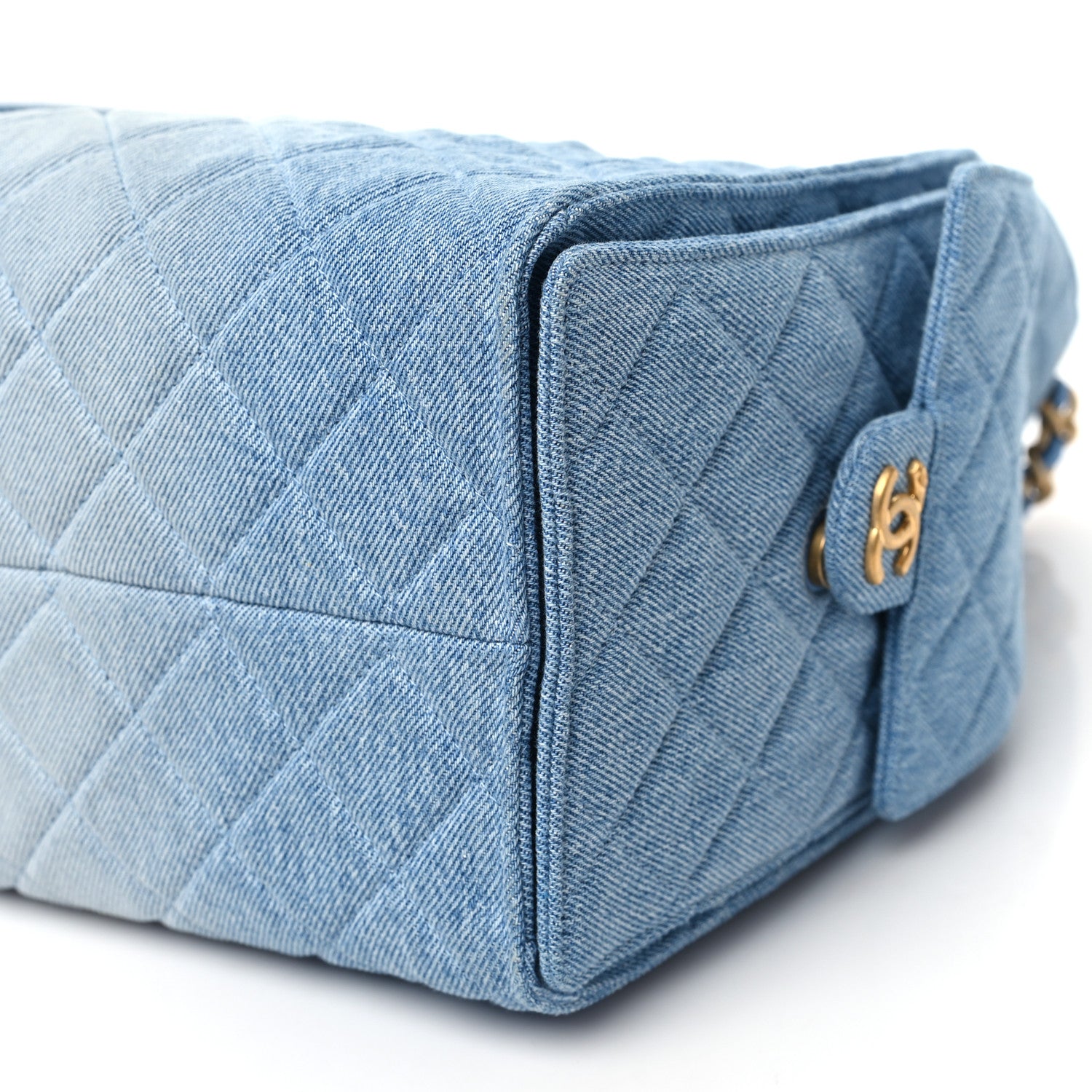 Chanel Washed Denim Quilted Medium Chanel 25 Handbag Blue 1647467