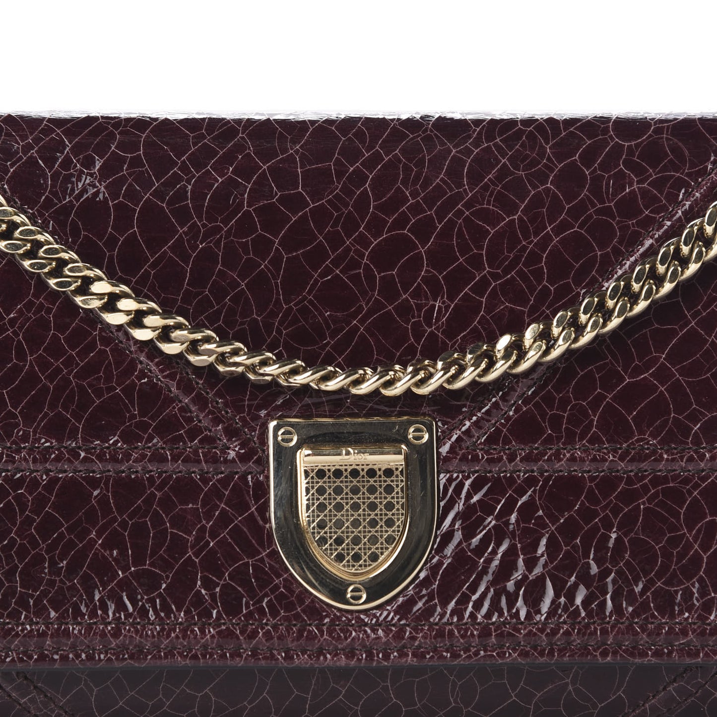 Ceramic Effect Deerskin Diorama Croisiere Chain Wallet Burgundy
