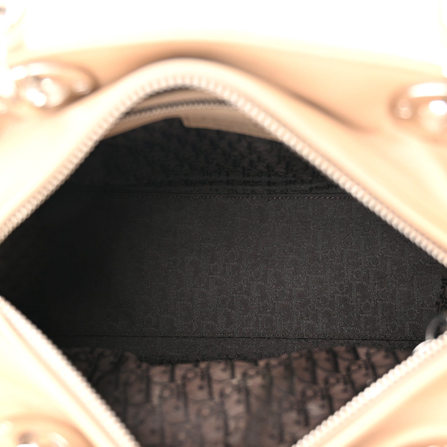 Lambskin Cannage Medium Lady Dior Beige