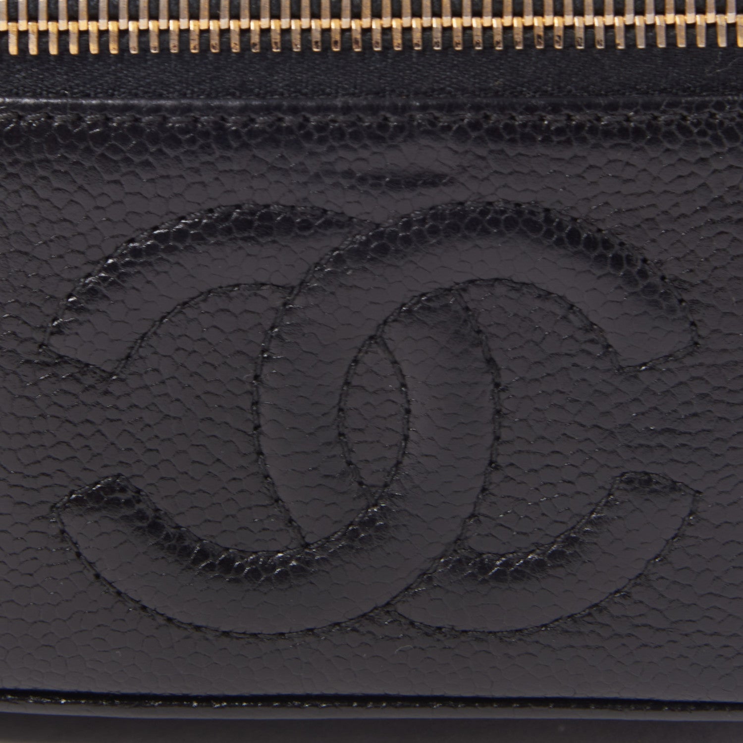 Chanel Caviar CC Vanity Cosmetic Case Black 6 of 9