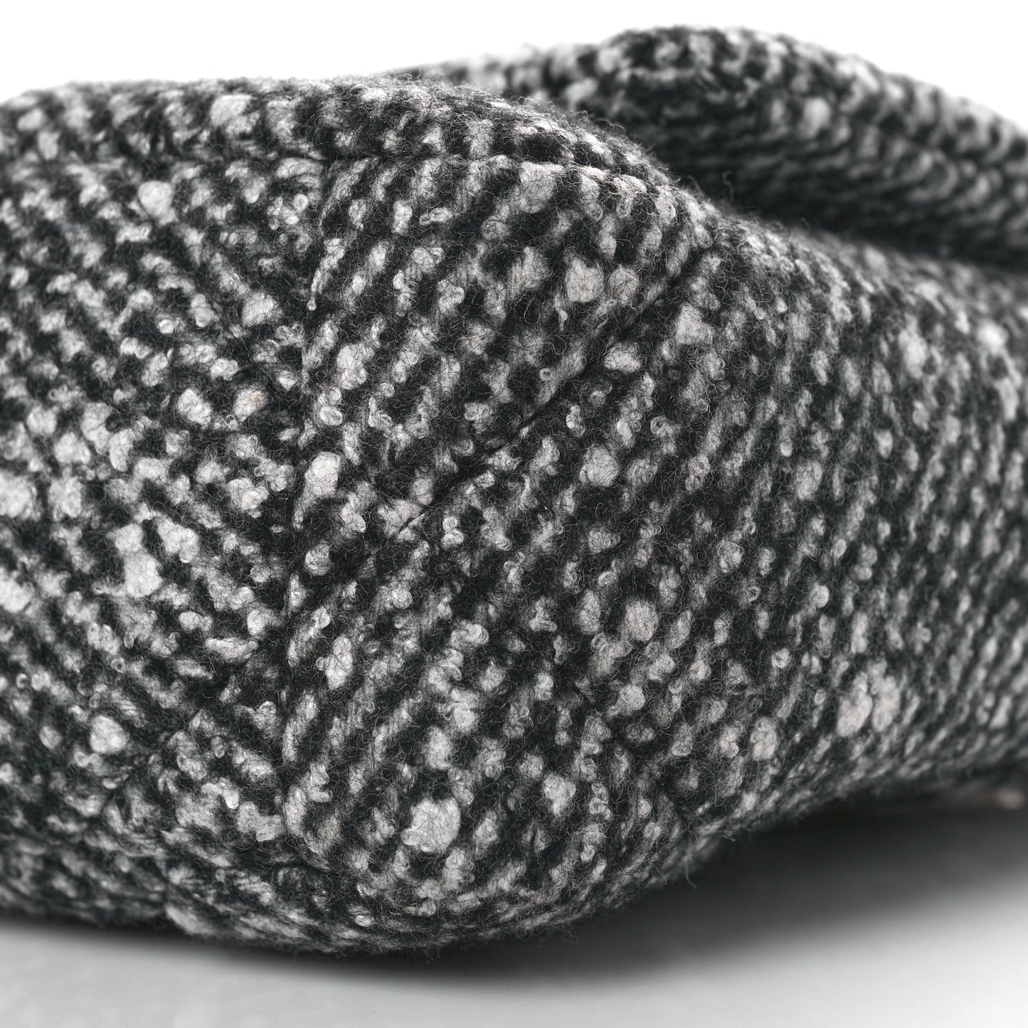 Tweed Quilted Medium Chanel 19 Flap Black White