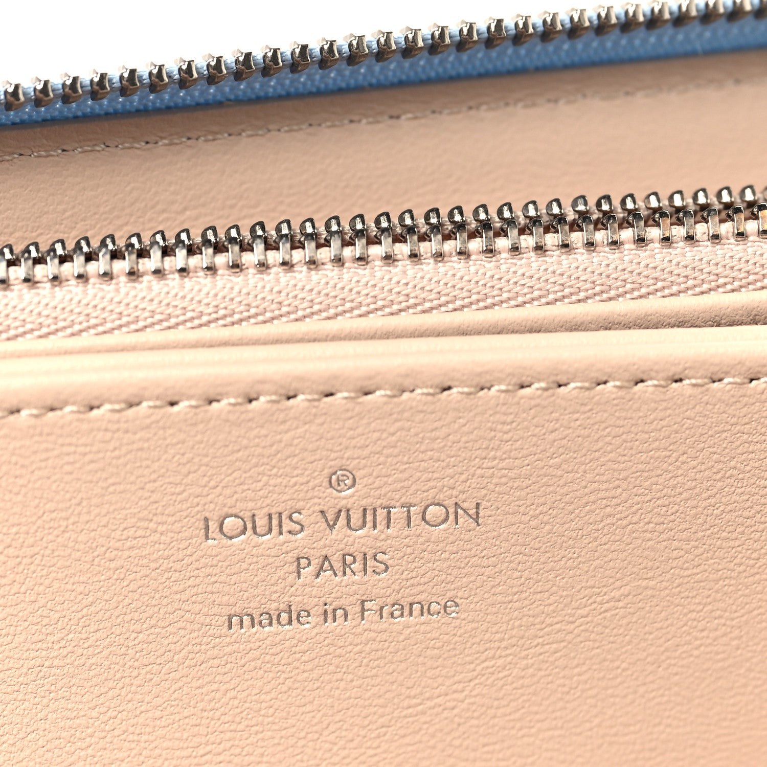 Louis Vuitton Mahina Zippy Wallet Blue Nuage 1843713 – FASHIONPHILE