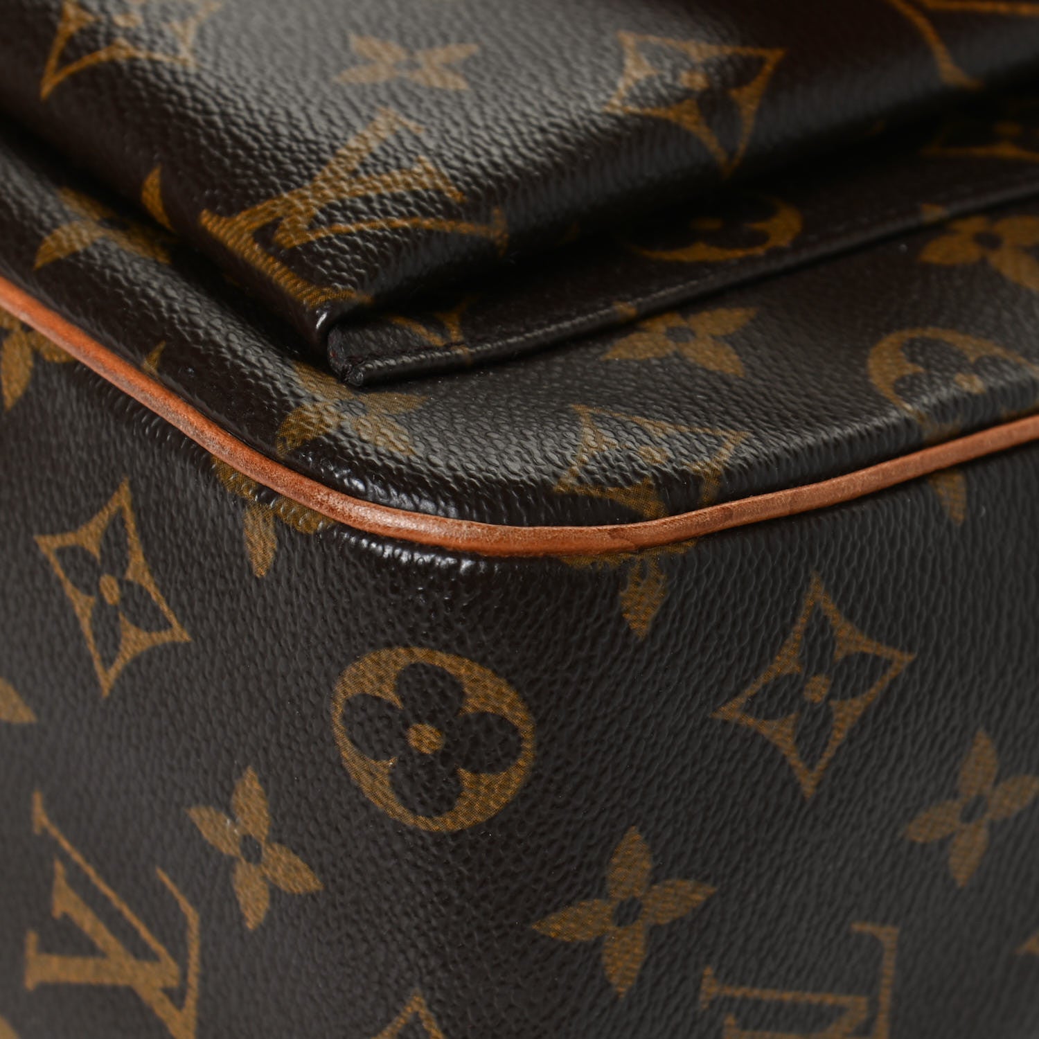 Louis Vuitton Monogram Excentri-Cite 12 of 15