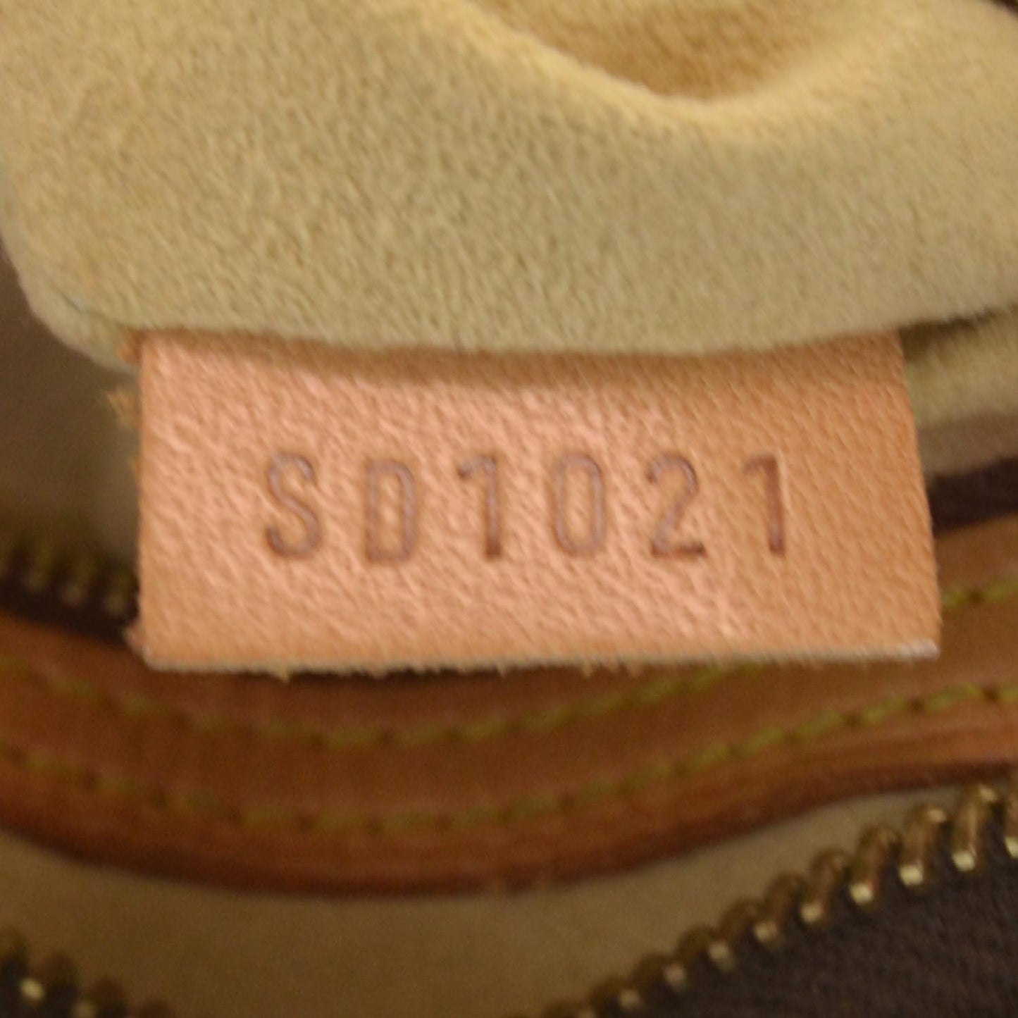 Monogram Looping MM