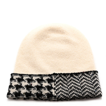 Chanel Cashmere Houndstooth CC Beanie Hat White Black 3 of 6