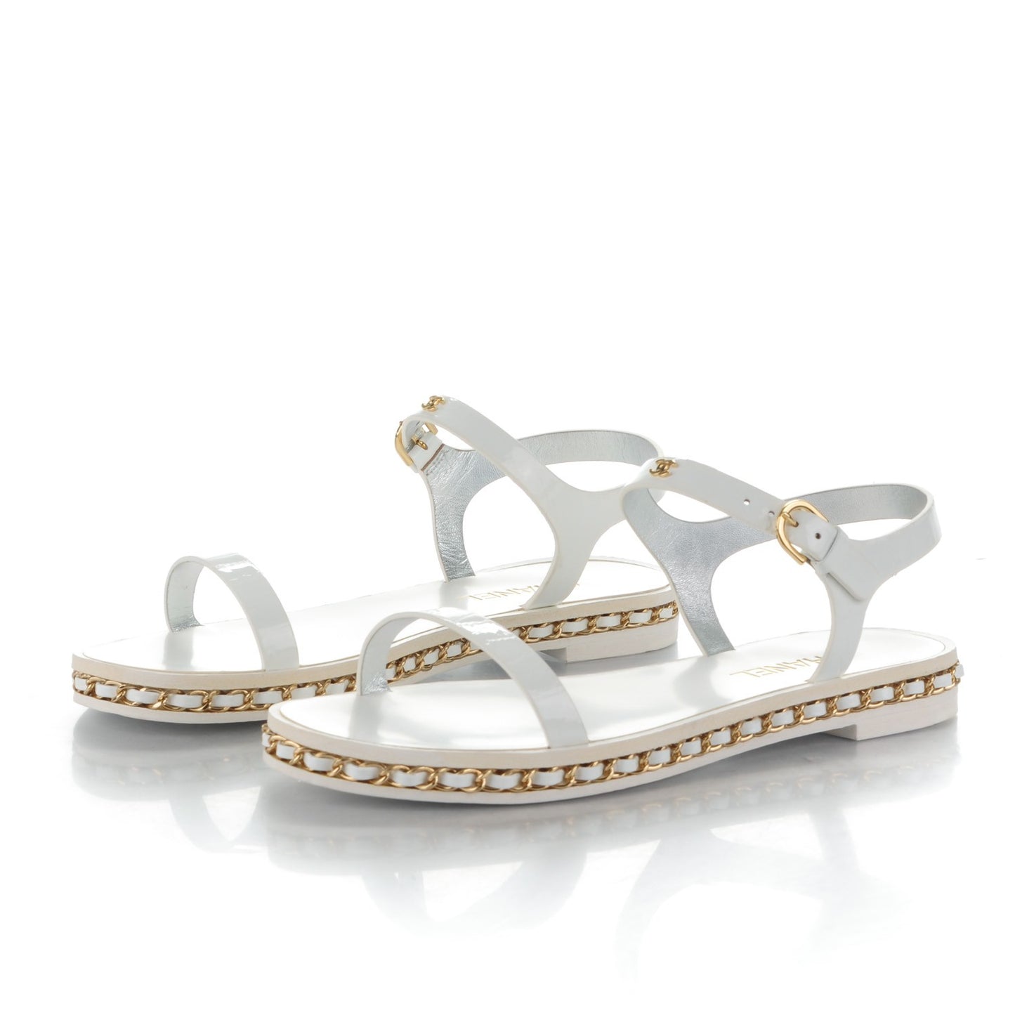 Cumpled Patent Calfskin. Chain Flat Sandals 38 White