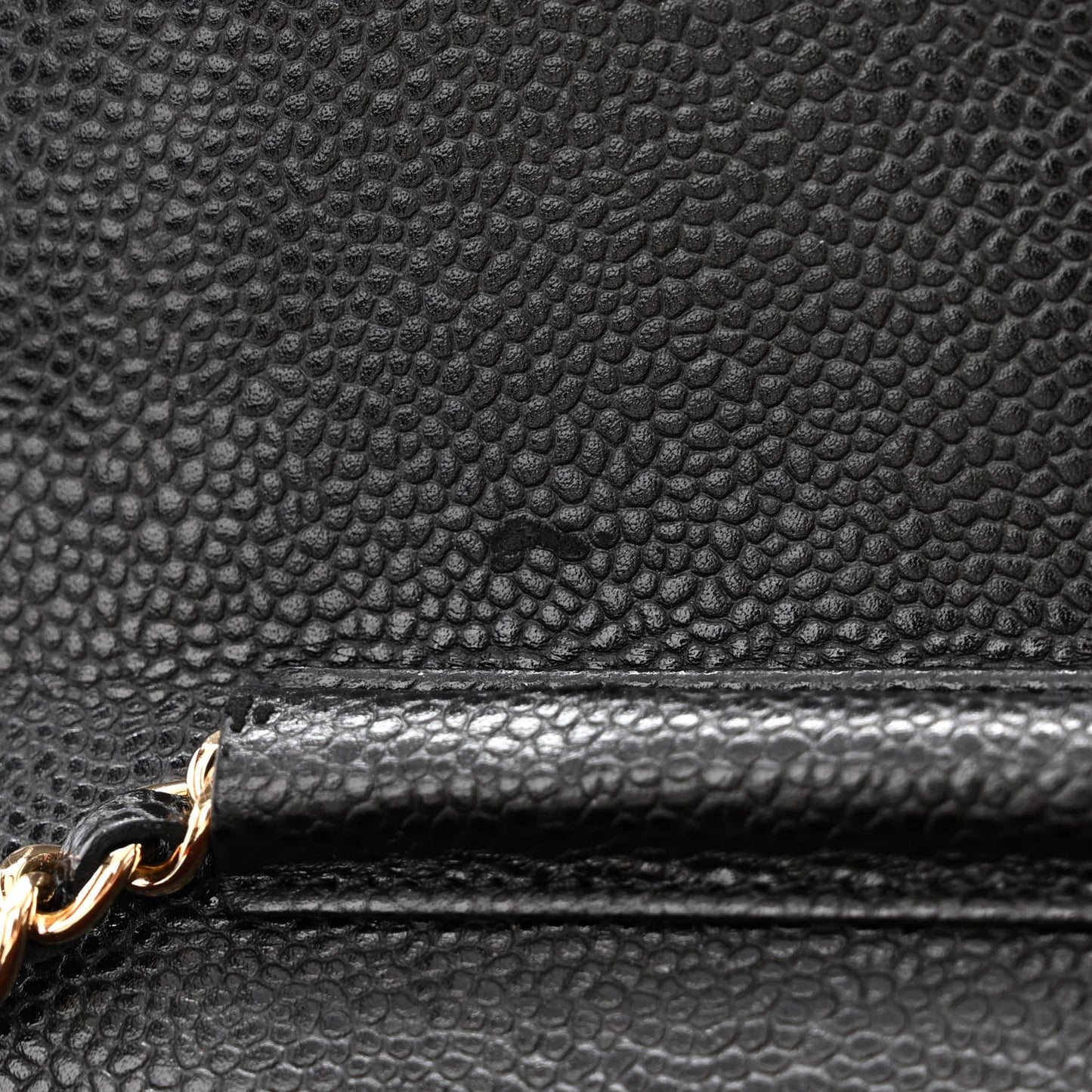 Caviar Quilted Wallet on Chain WOC Black