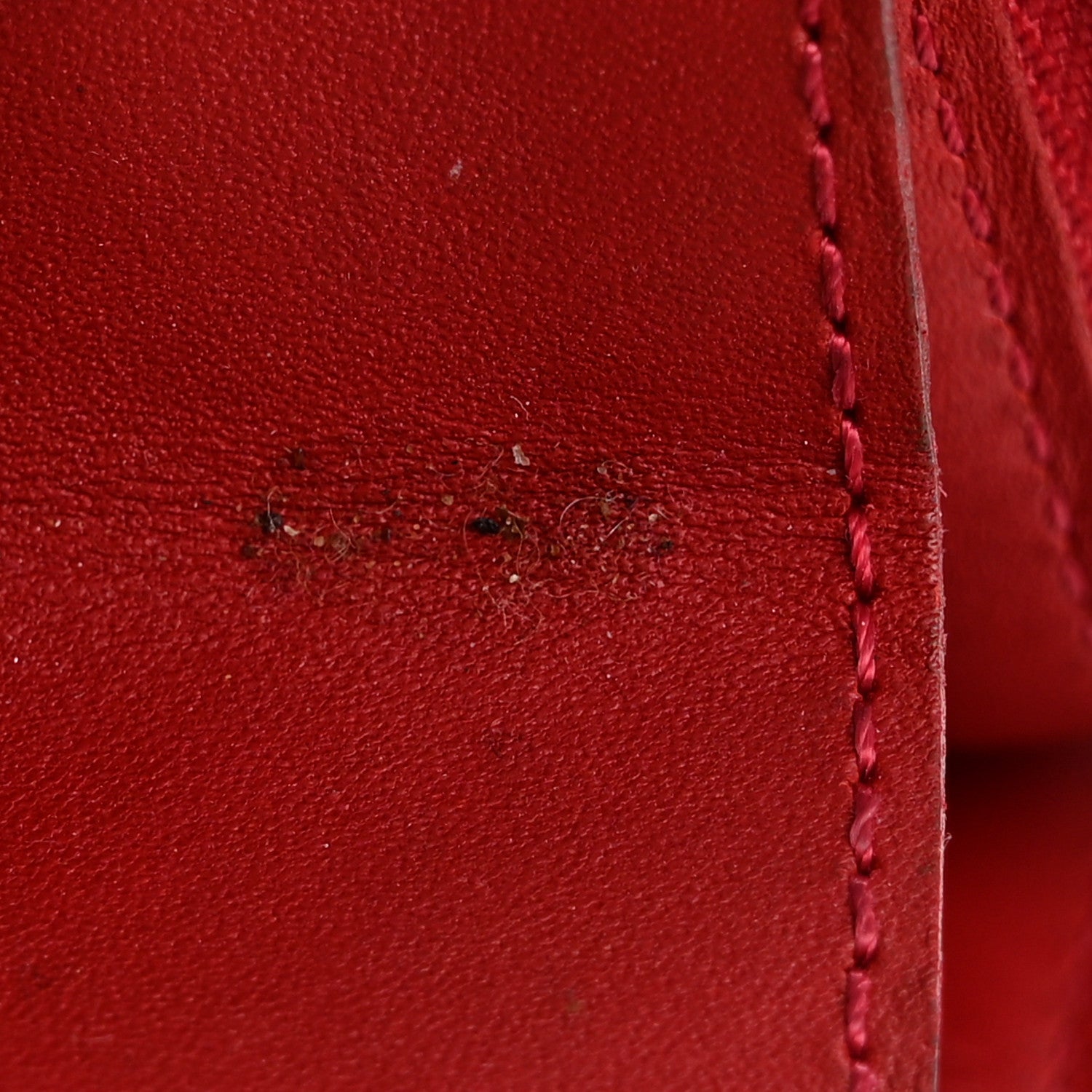 Louis Vuitton Vernis Key Pouch Pomme D'Amour 9 of 11