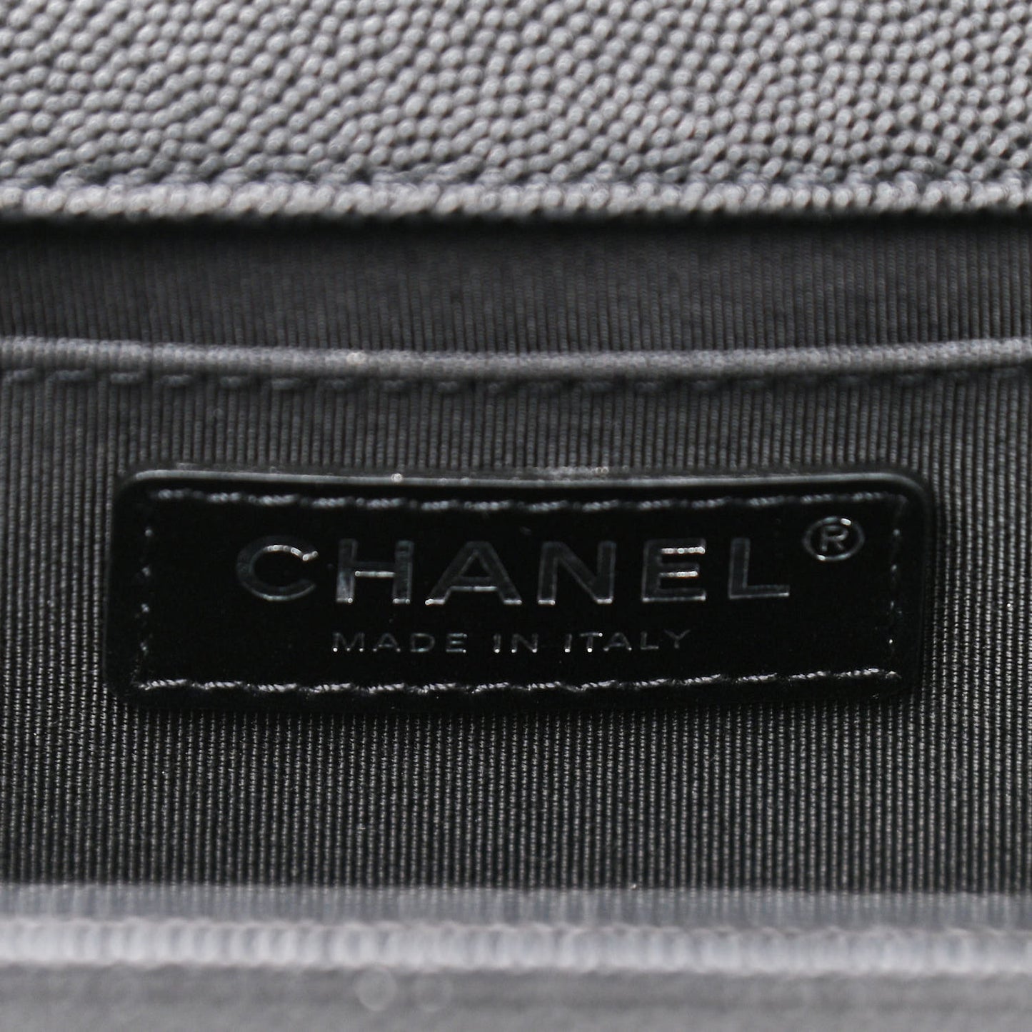 Caviar Quilted Medium Boy Flap Black