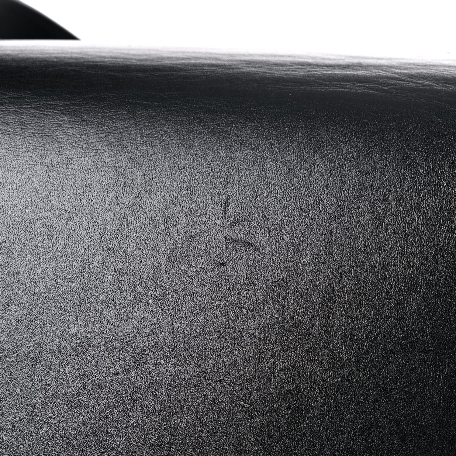 Alexander McQueen Calfskin Knuckle Shoulder Bag Black 17 of 22