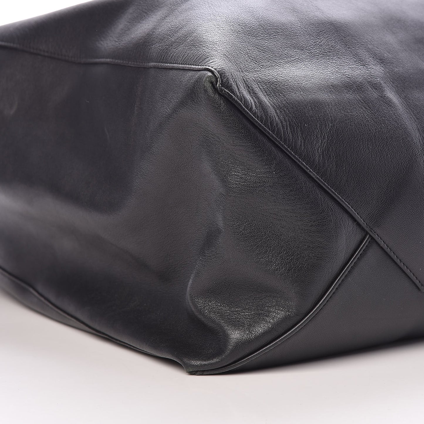 Grained Calfskin Horizontal Cabas Black