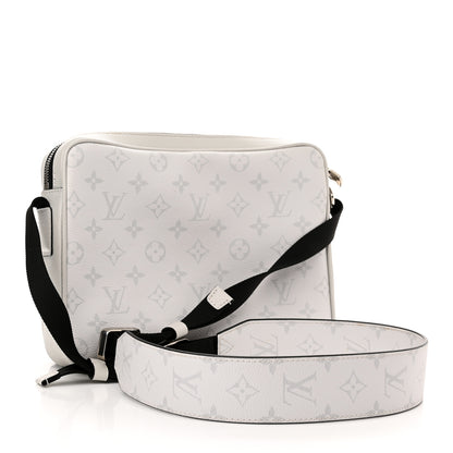 Louis Vuitton Taigarama Outdoor Messenger Antartica 3 of 10