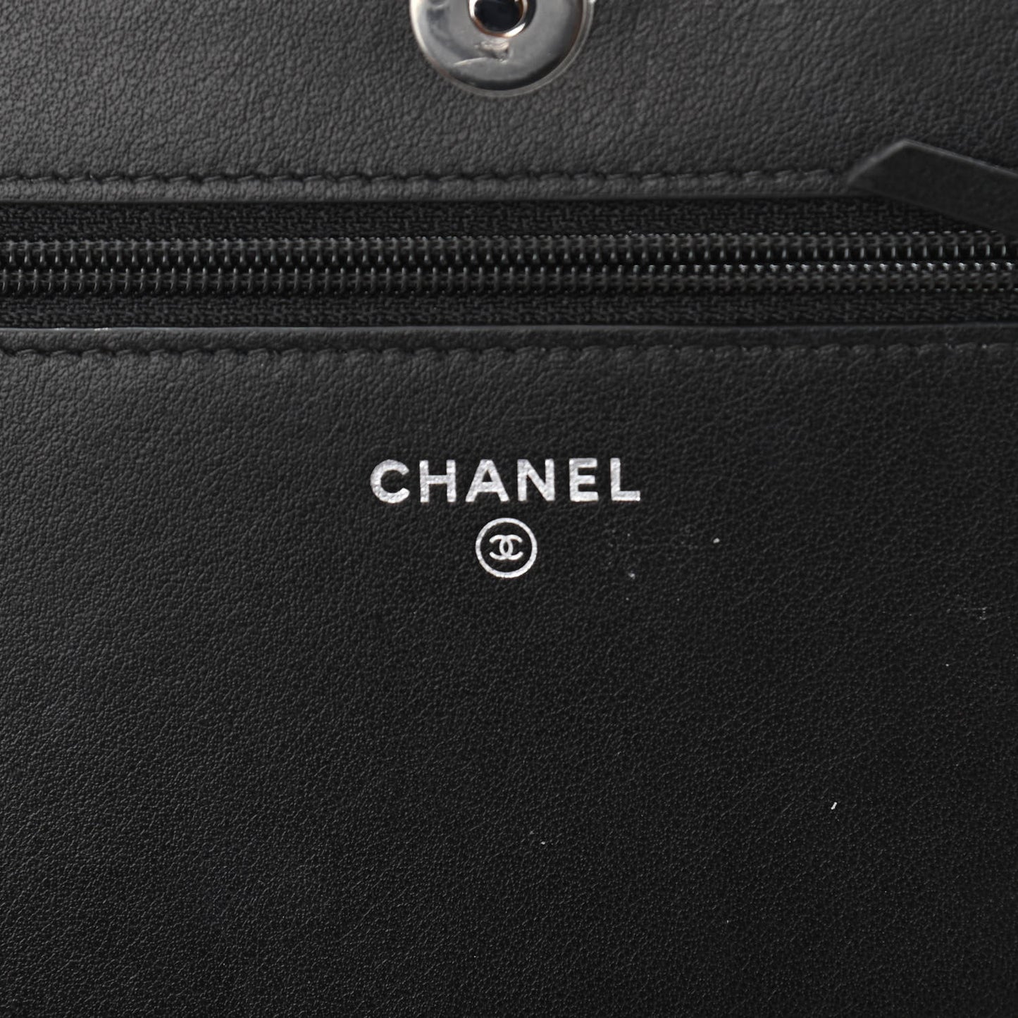Canvas Studded CC Wallet On Chain WOC Black