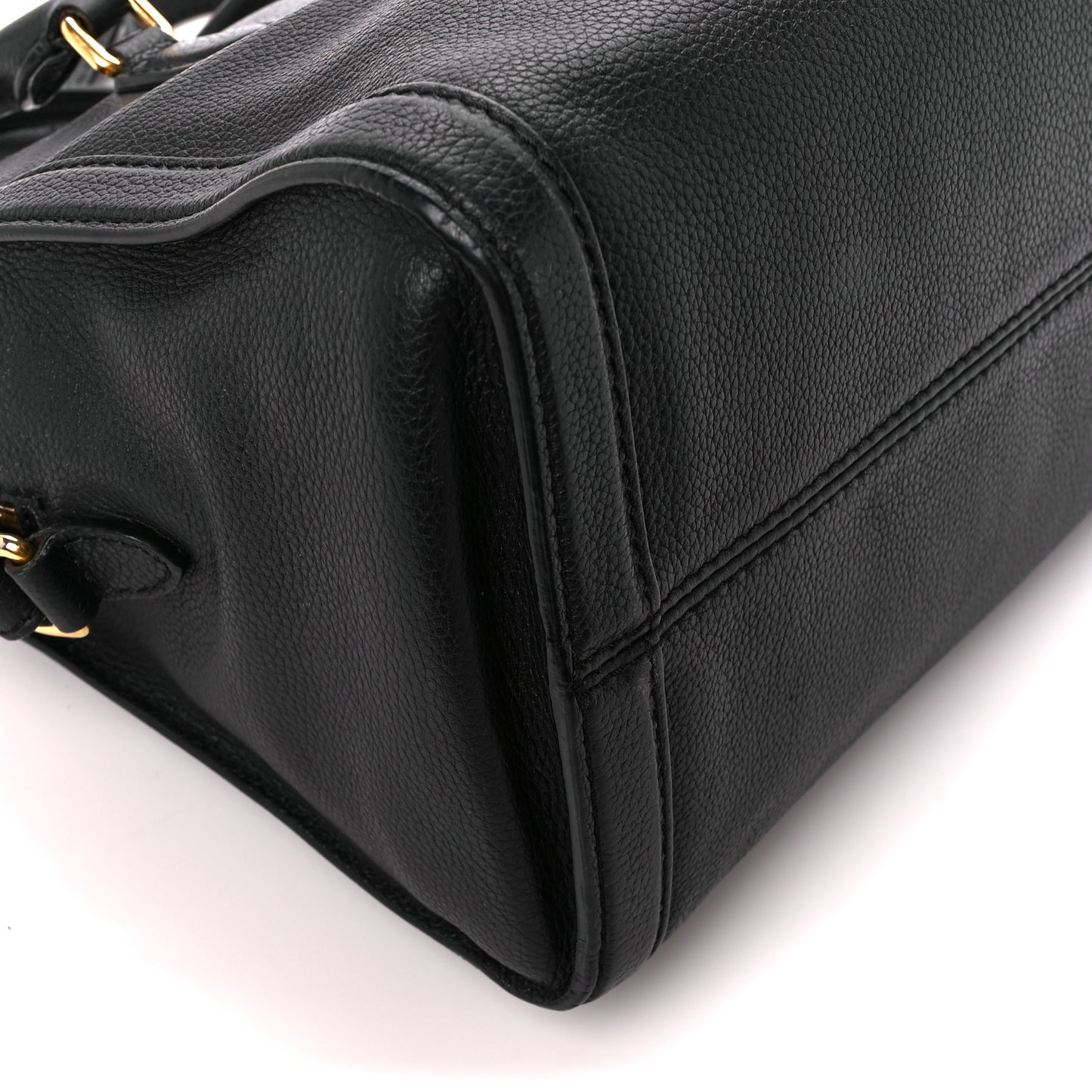 Pebbled Calfskin Small Skull Padlock Zip Around Tote Black