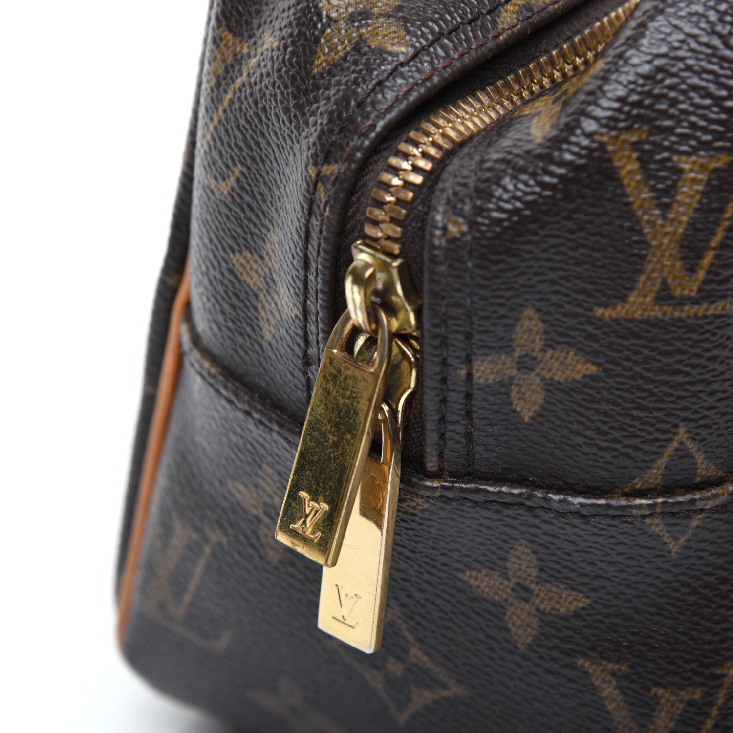 Louis Vuitton Monogram Cite MM 15 of 31