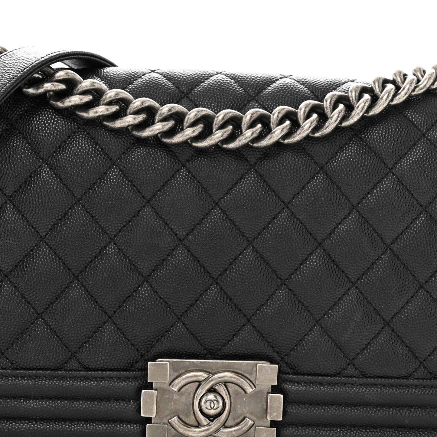 Caviar Quilted Medium Boy Flap Black