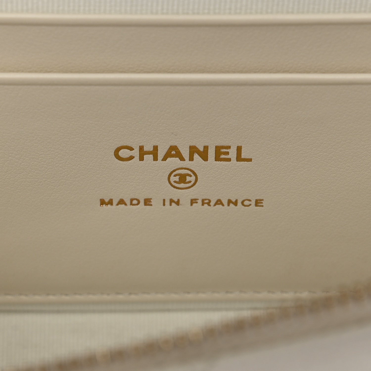 Chanel Caviar Quilted Top Handle Slim Vanity With Chain White 6 of 11