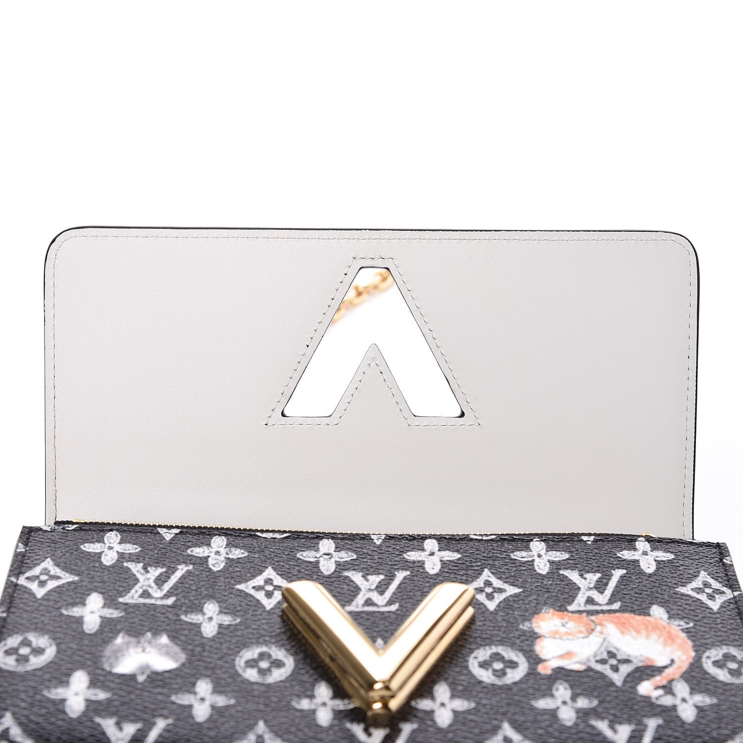 Louis Vuitton Catogram Twist Chain Wallet Black 8 of 11