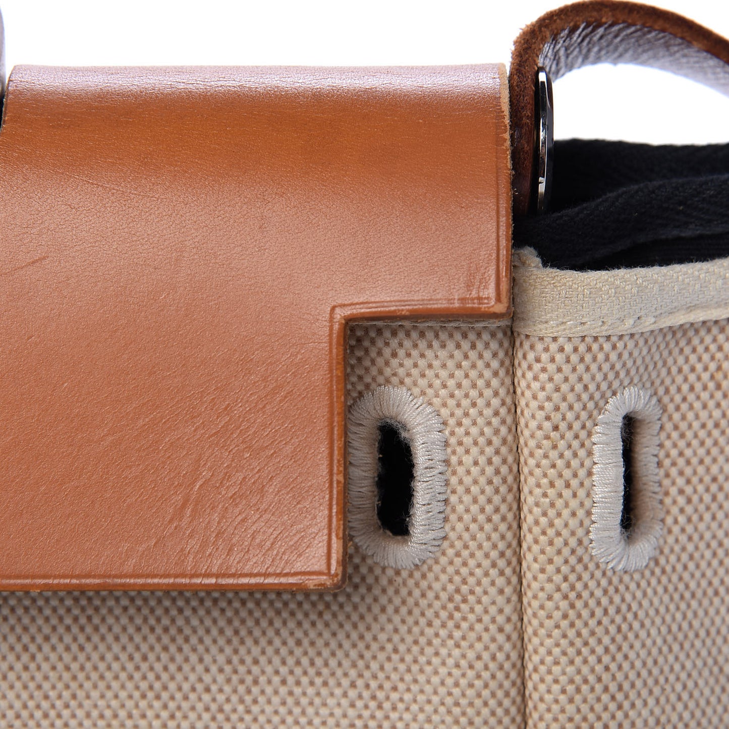 Toile Vache Calfskin Herbag 30 PM Black Natural