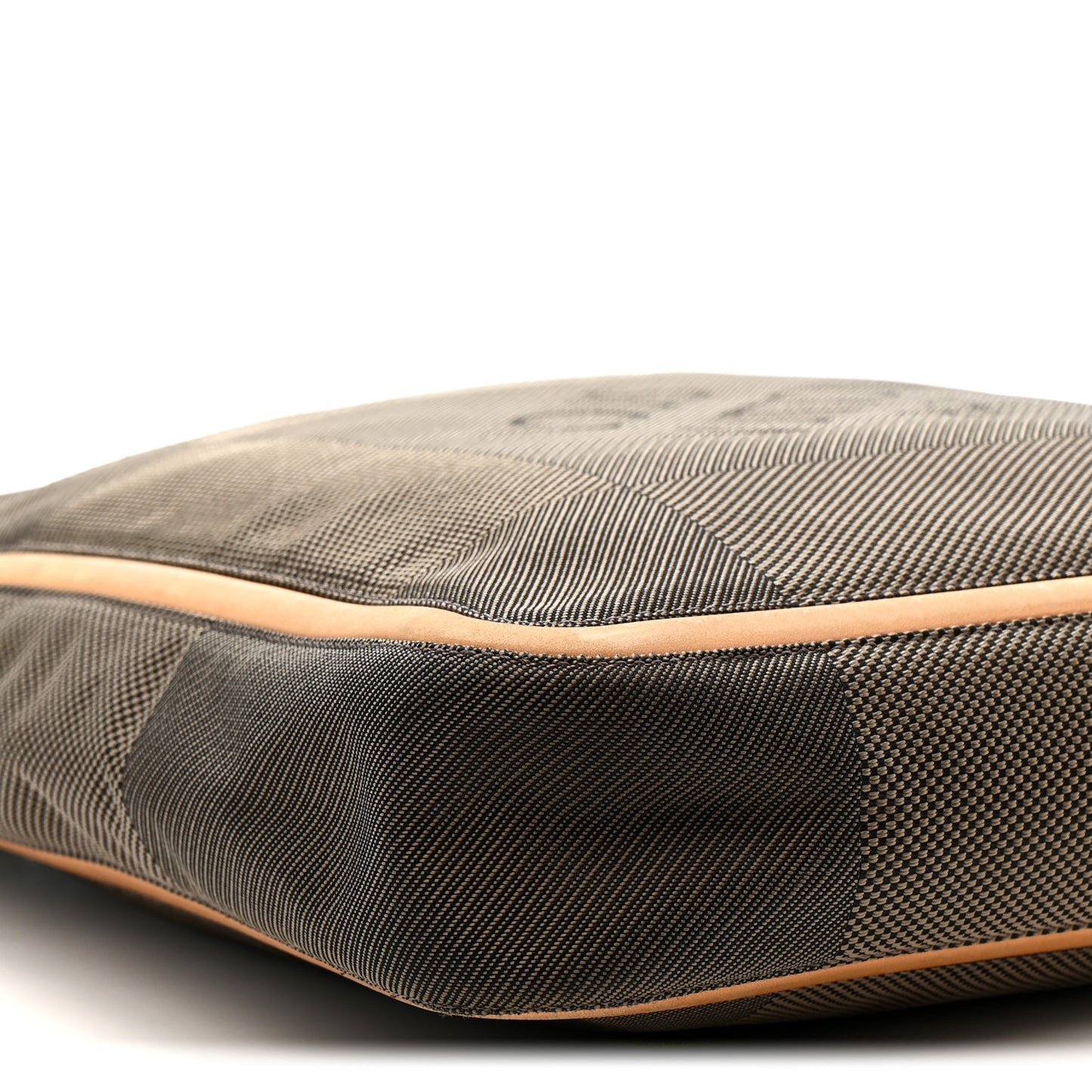 Damier Geant Compagnon Messenger Terre