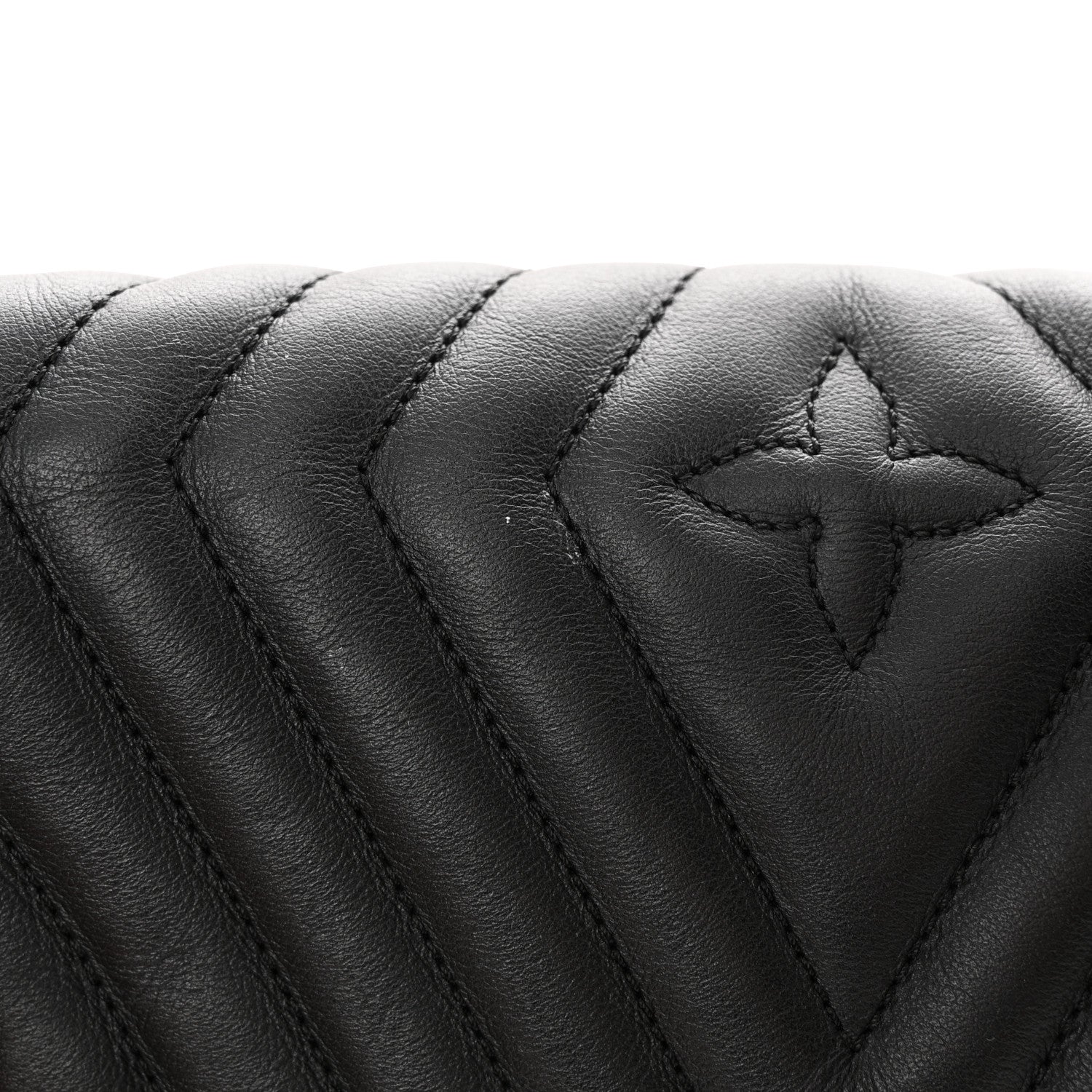 Louis Vuitton Calfskin Quilted New Wave Bumbag Black 11 of 14