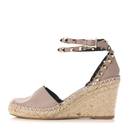 Valentino Garavani Grained Calfskin Rockstud Ankle Wrap Espadrille 15/85mm Wedges 36 Poudre Natural 1 of 7