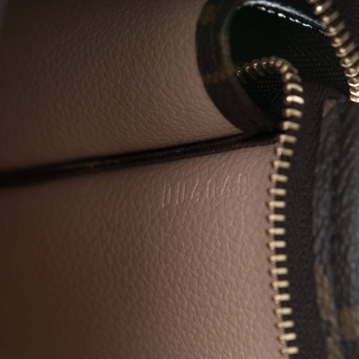 Louis Vuitton Monogram Toiletry Pouch 19 7 of 7