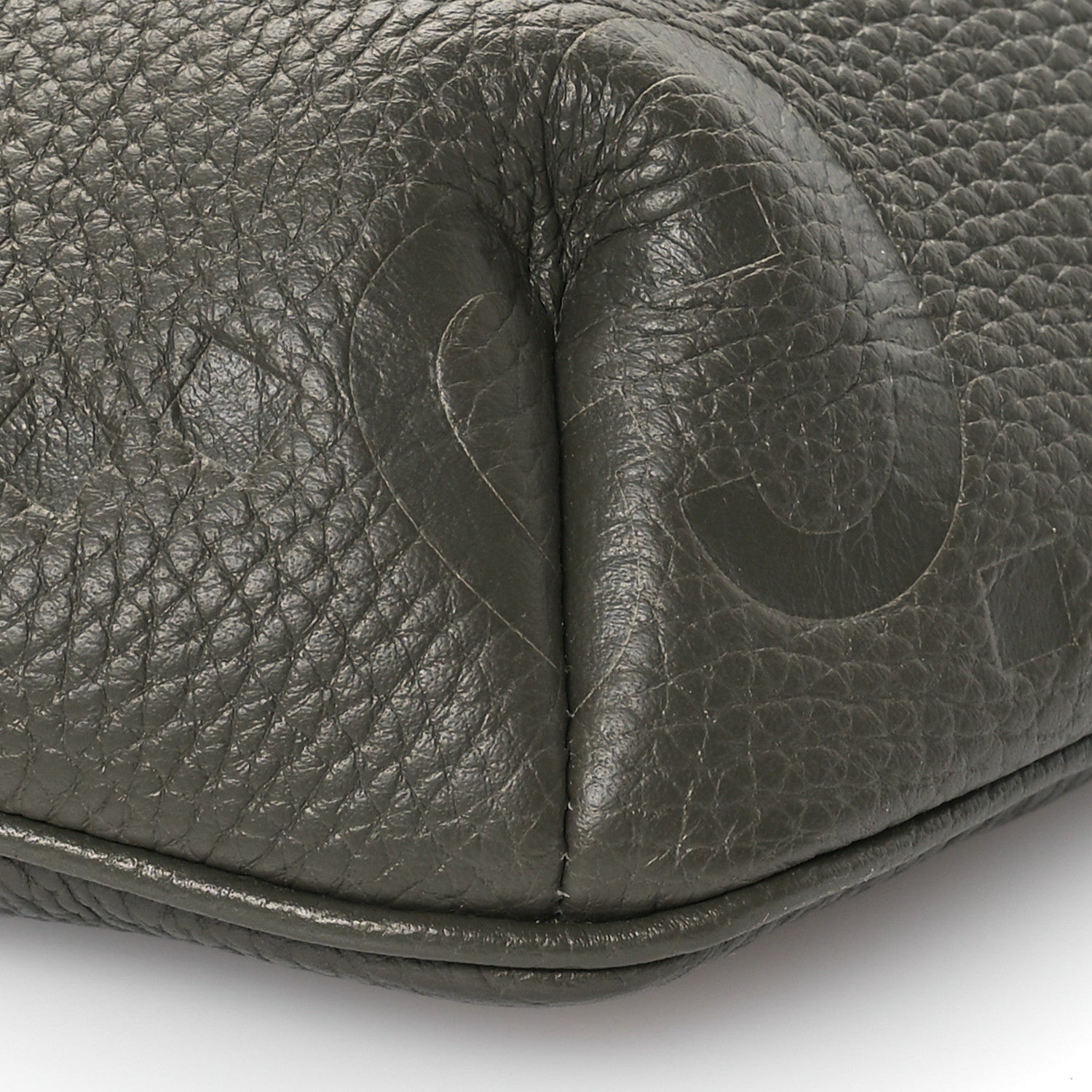 Gucci Piuma Calfskin Jumbo GG Embossed Small Belt Bag Dark Green 9 of 10