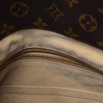 Louis Vuitton Monogram Artsy MM 5 of 8