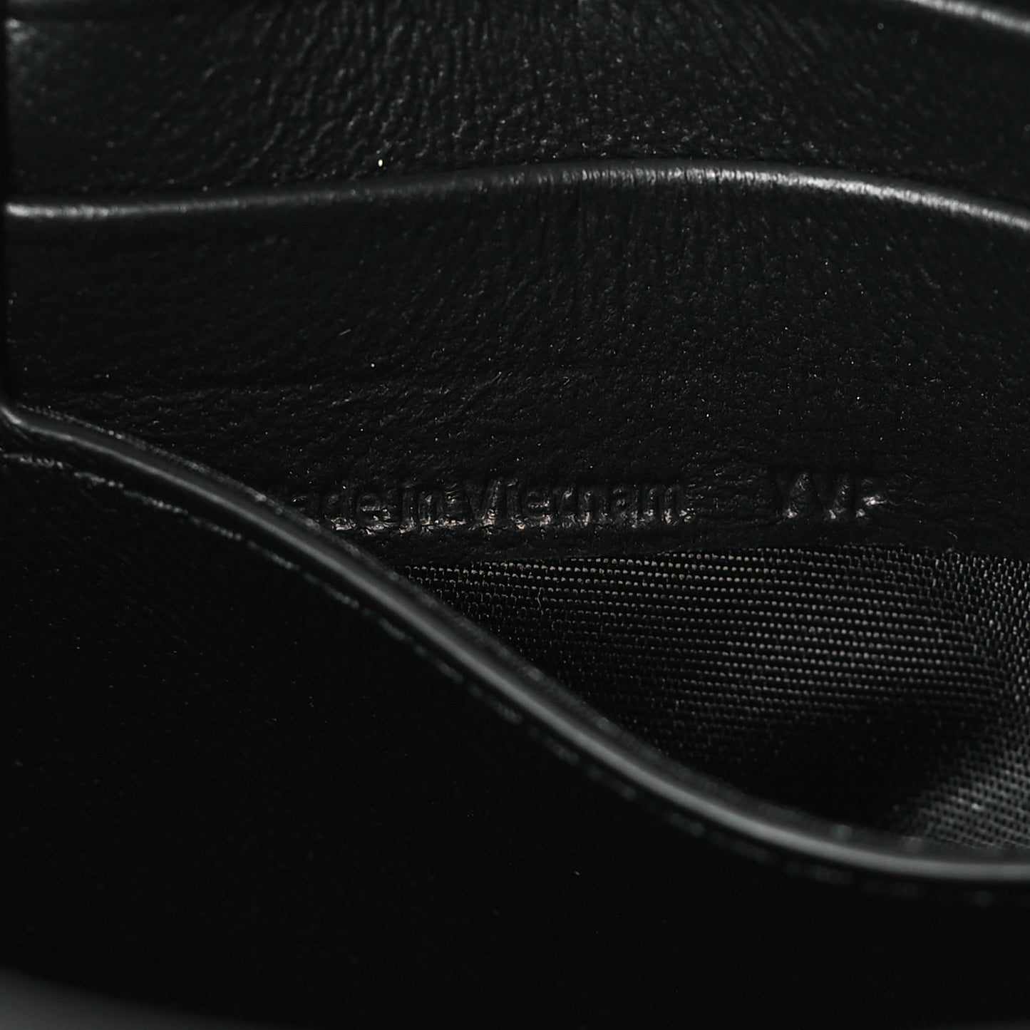 Small Classic Grain Calfskin Small Darley Satchel Black