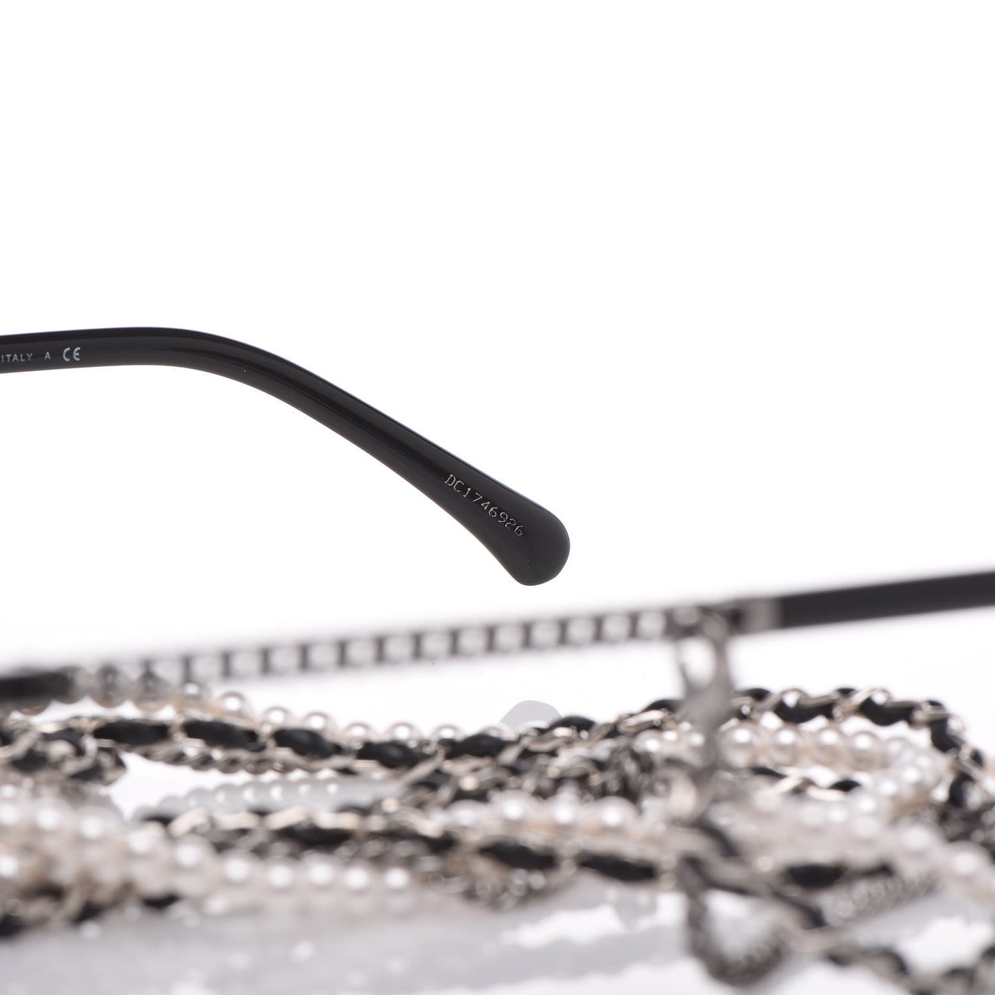 Chain Square Sunglasses 4244 Black