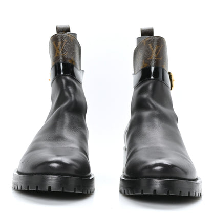 Louis Vuitton Calfskin Monogram Discovery Flat Ankle Boots 40 Black 2 of 7
