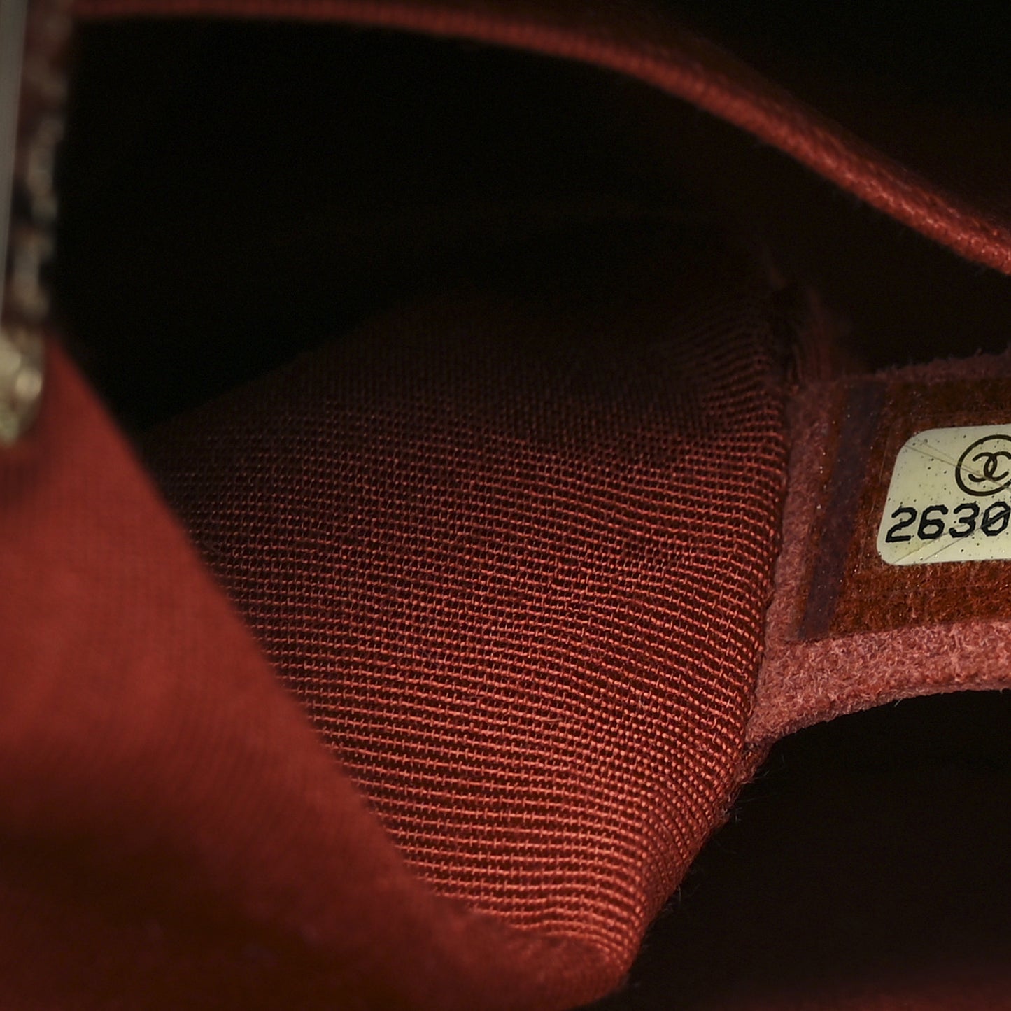 Calfskin Chevron Quilted Small Statement Flap Red