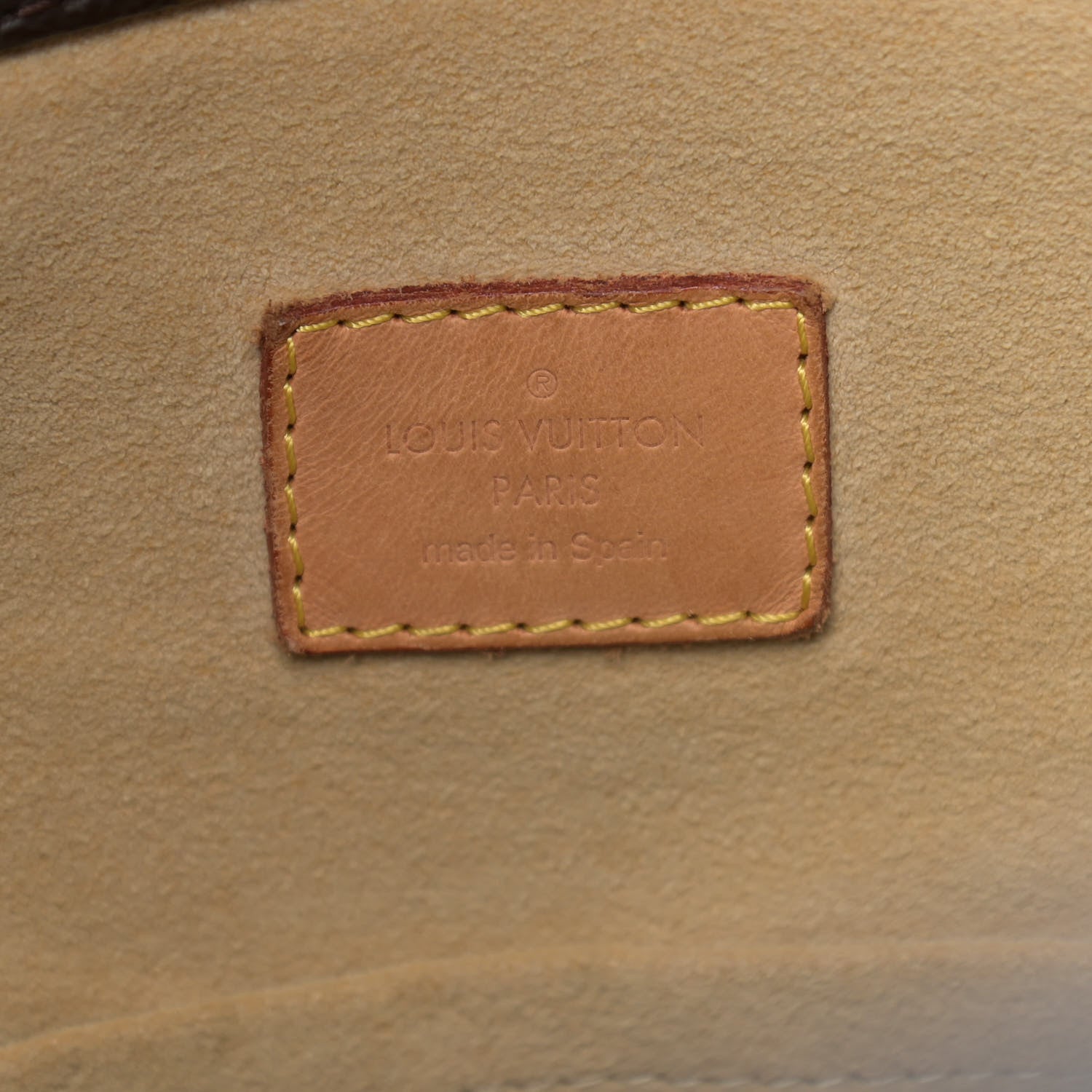 Louis Vuitton Monogram Artsy MM 6 of 17