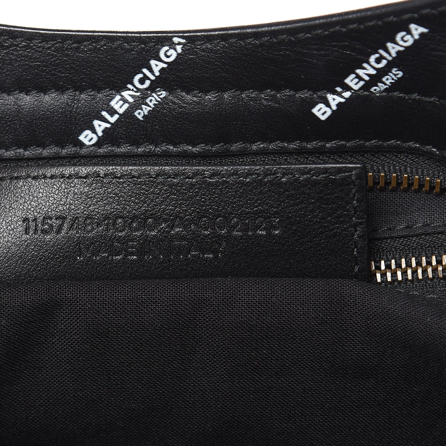 Veau Allover Logo Classic Hardware City Black White