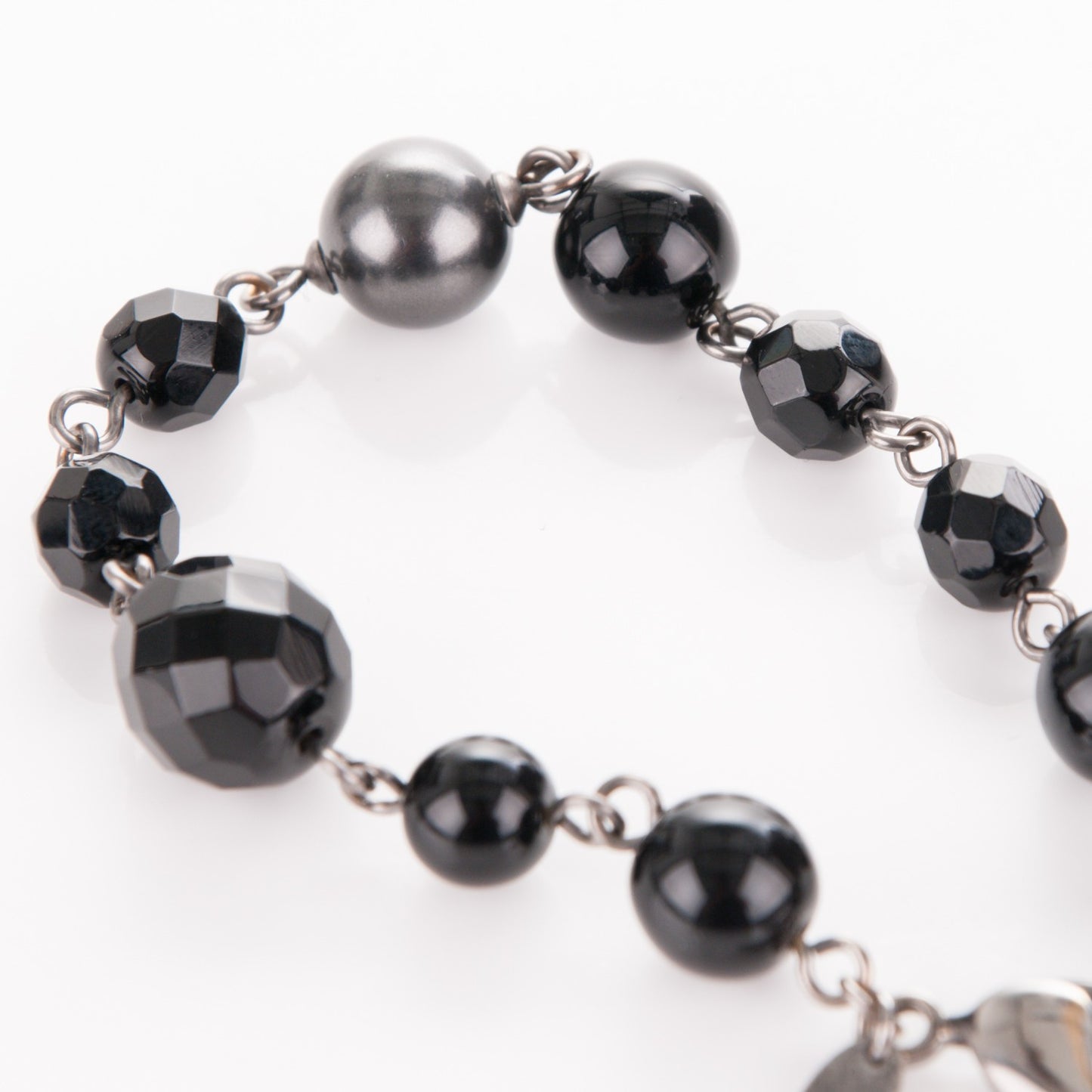Ruthenium Beaded CC Bracelet Black