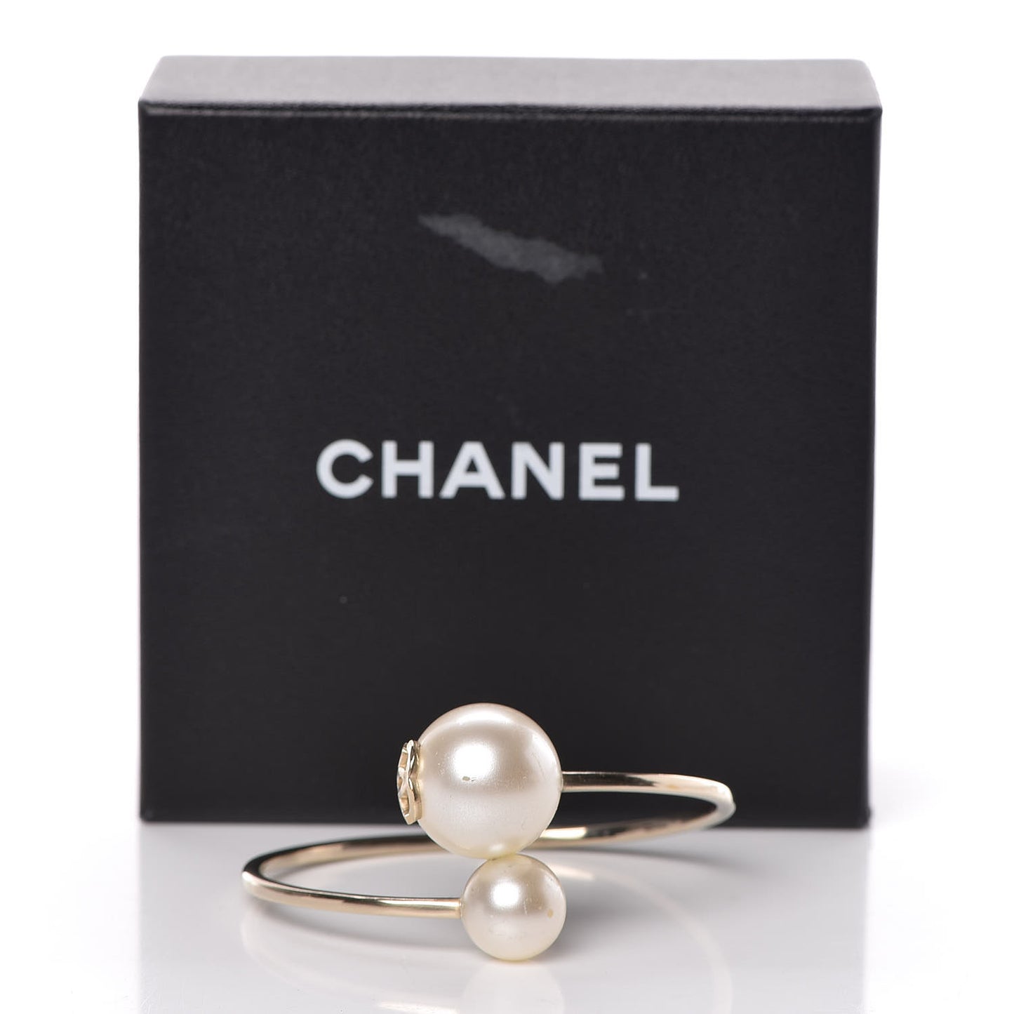 Pearl Cuff Gold
