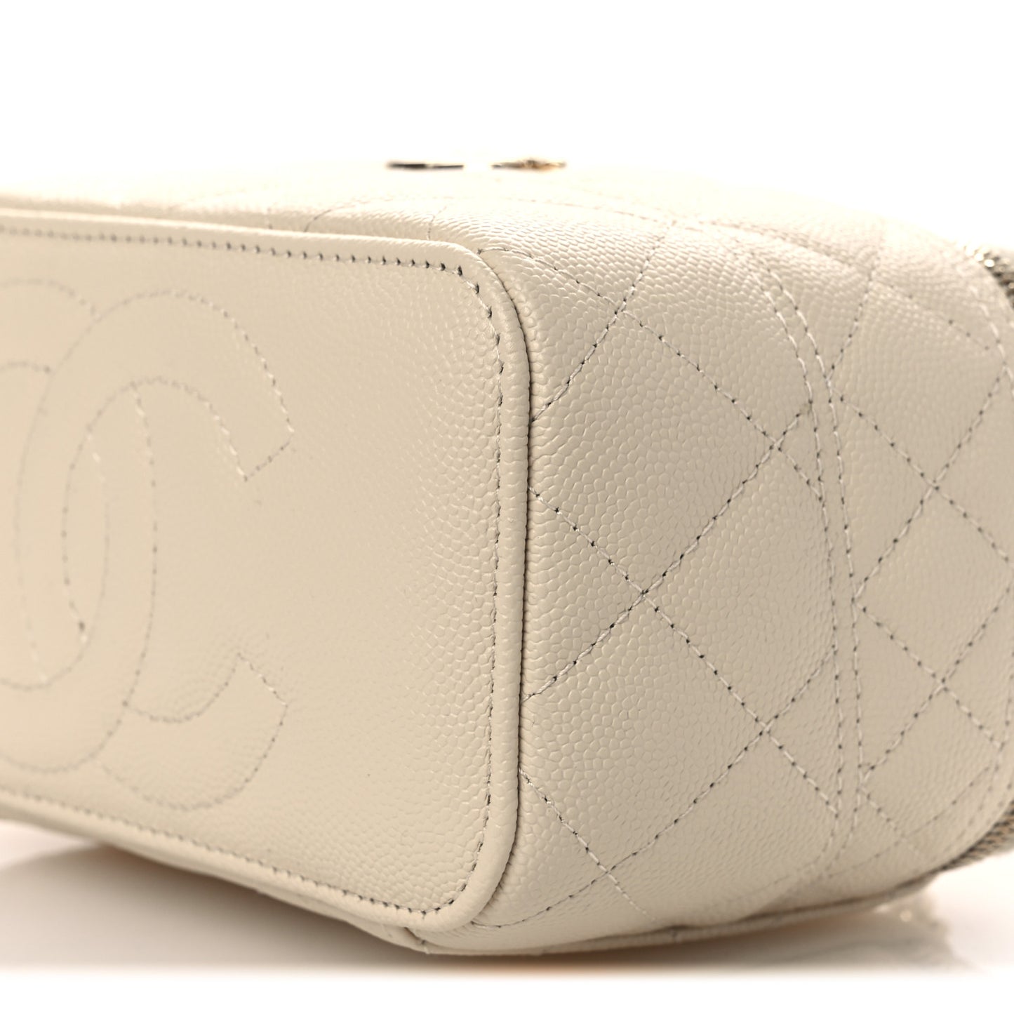 Caviar Quilted Trendy Handle Mini Vanity Ecru