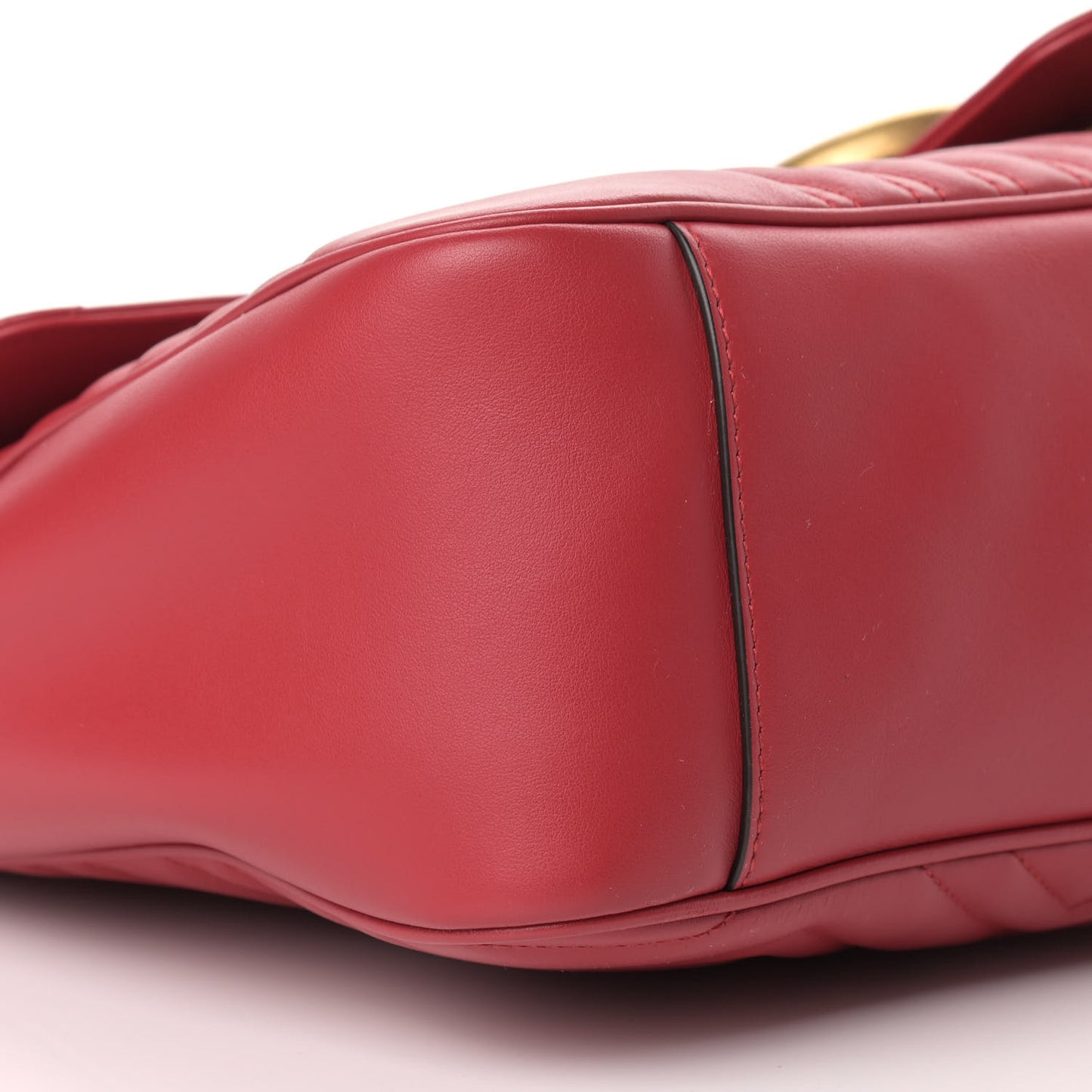 Calfskin Matelasse Large GG Marmont Shoulder Bag Hibiscus Red