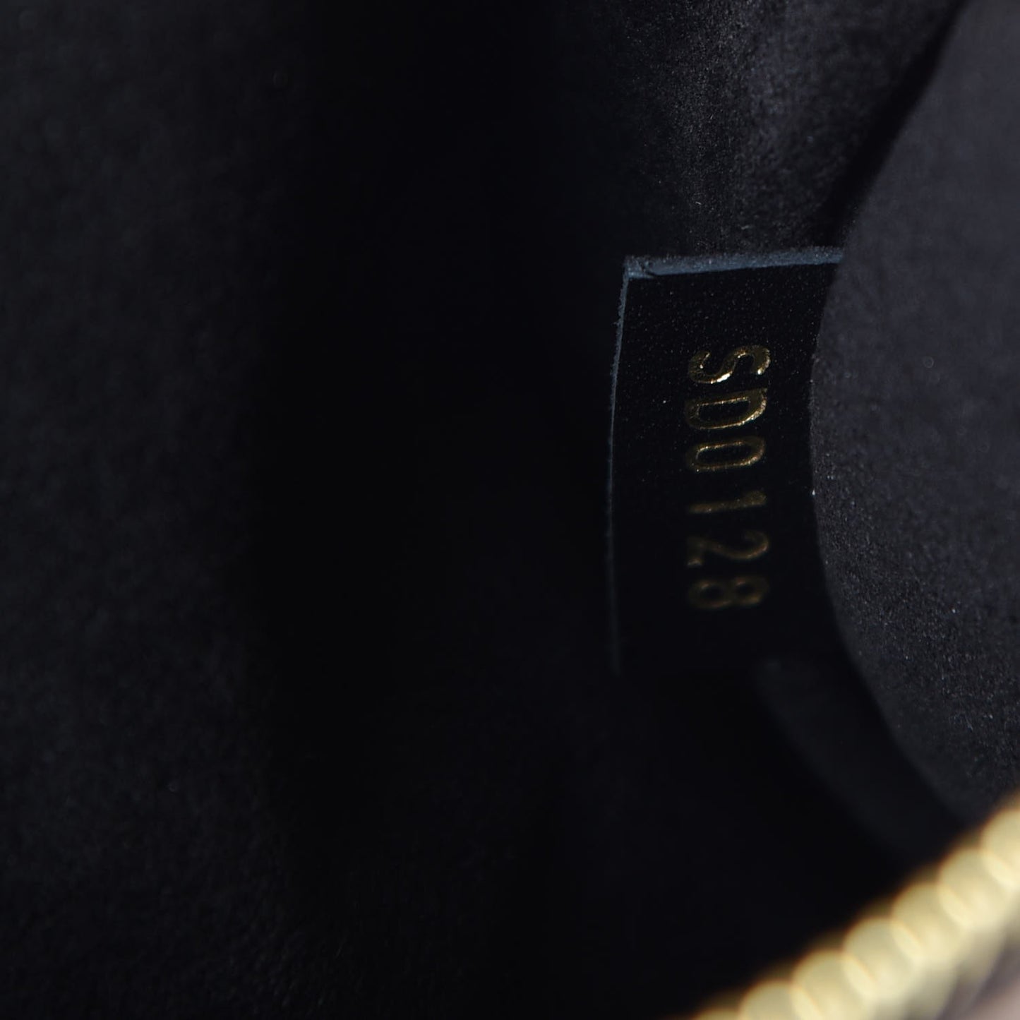 Reverse Monogram Pochette Metis