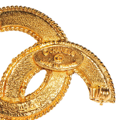 Chanel CC Brooch Gold 4 of 4
