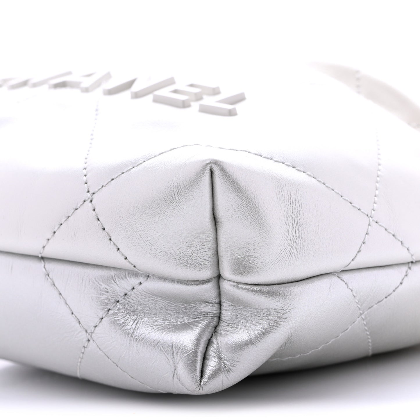 Metallic Shaded Calfskin Quilted Mini Chanel 22 White Silver