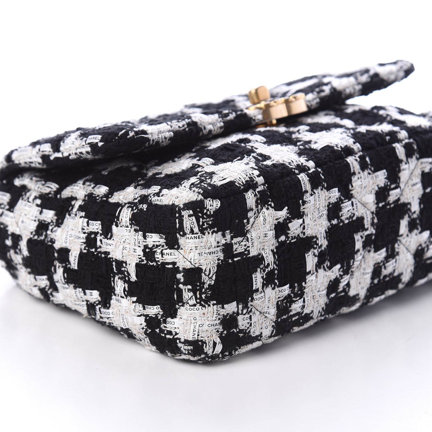 Tweed Quilted Medium 19 Flap Black Ecru White