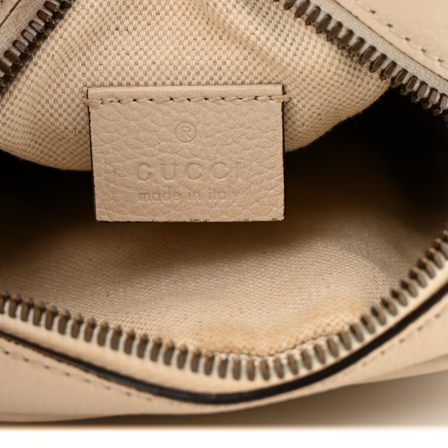Gucci Grained Calfskin Mini Logo Messenger Bag White 6 of 14