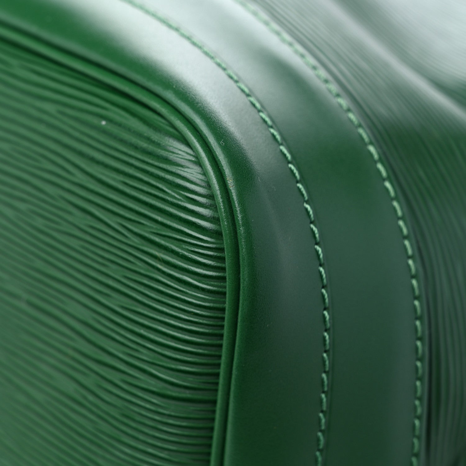 Louis Vuitton Epi Noe Borneo 10 of 12